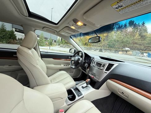 Used 2014 Subaru Outback 3.6R Limited w/ Moonroof Package image 21