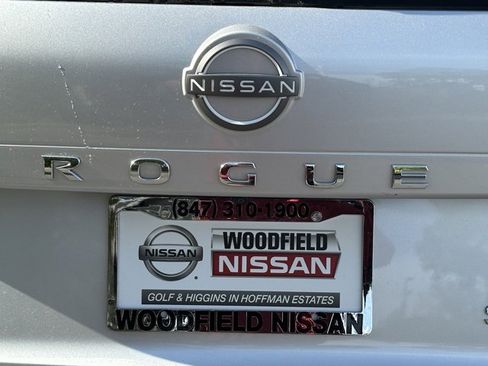 Certified 2023 Nissan Rogue SV w/ SV Premium B Package image 12