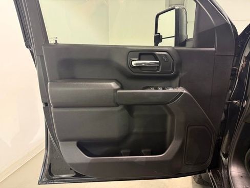 Certified 2025 Chevrolet Silverado 2500 Custom w/ Custom Value Package AWD/4WD image 9