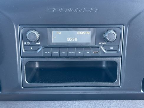 Used 2019 Mercedes-Benz Sprinter 1500 w/ Front Bench Seat Package image 21