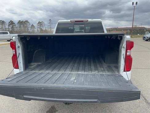 Used 2023 Chevrolet Silverado 1500 LTZ AWD/4WD image 12