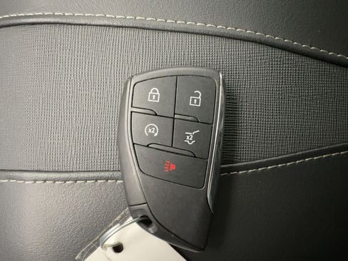 Certified 2025 Buick Enclave Preferred image 29