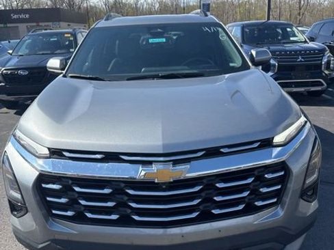Used 2025 Chevrolet Equinox LT w/ Convenience Package II AWD/4WD image 1