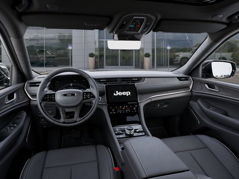 New 2025 Jeep Grand Cherokee Overland w/ Adv Protech Group III AWD/4WD image 22