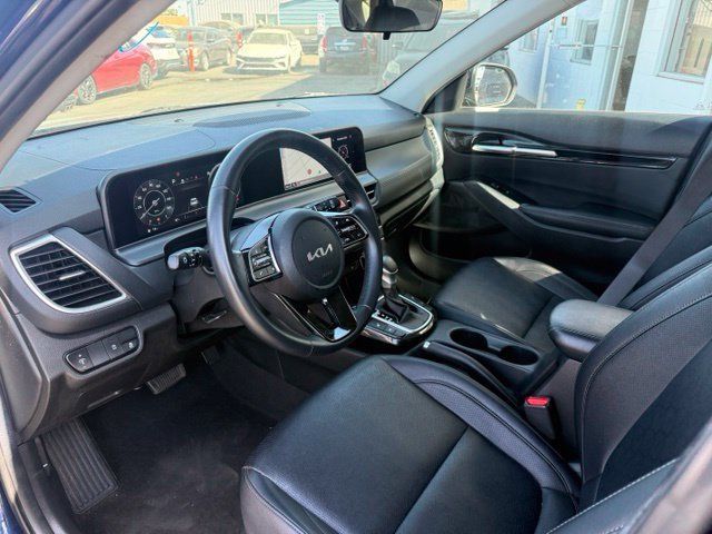 Used 2024 Kia Seltos EX FWD image 6