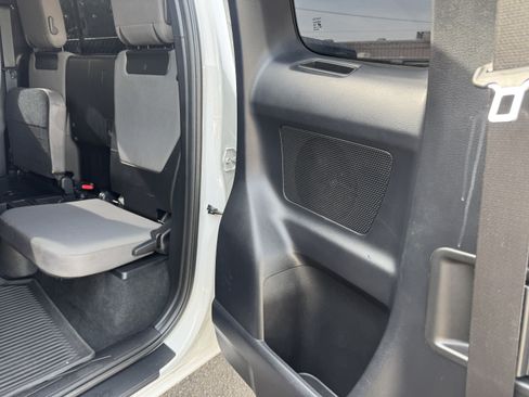Certified 2023 Toyota Tacoma SR AWD/4WD image 23