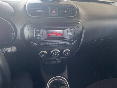 Used 2016 Kia Soul image 17