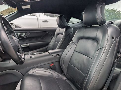 Used 2025 Ford Mustang GT Premium RWD image 24