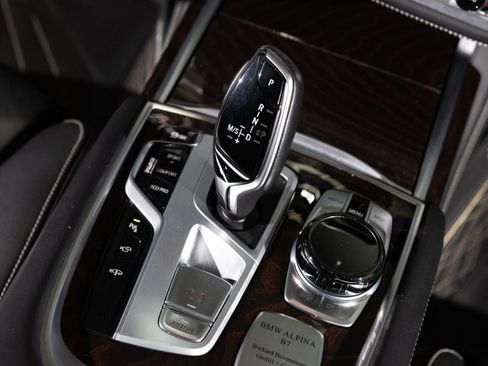 Used 2022 BMW ALPINA B7 xDrive w/ Interior Design Package AWD/4WD image 36