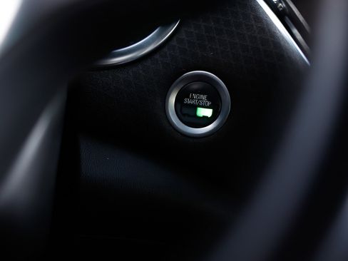 Used 2018 Chevrolet Malibu LT w/ Redline Edition image 34