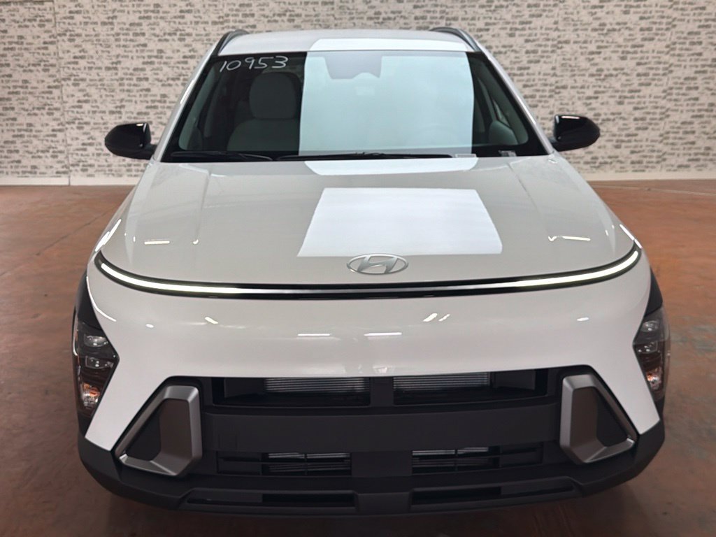 New 2027 Hyundai Kona SEL Sport FWD image 2