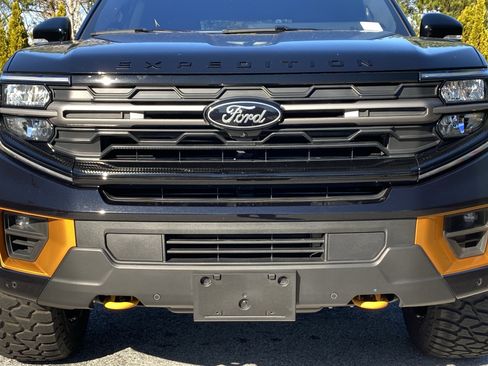 Used 2025 Ford Expedition Tremor image 41