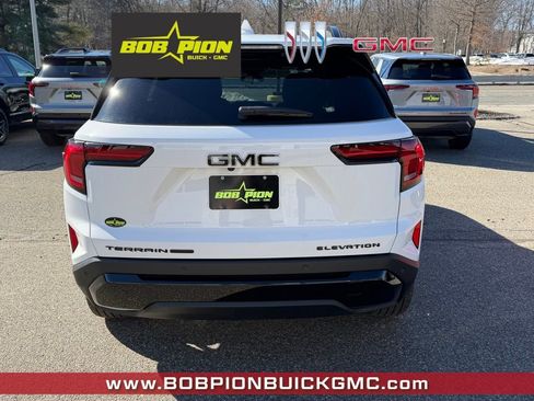 New 2026 GMC Terrain Elevation w/ Elevation Premium Package image 4