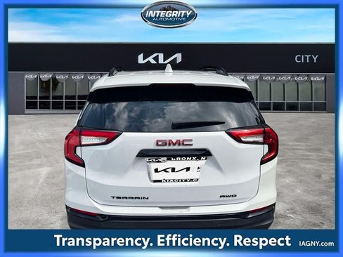 Used 2023 GMC Terrain SLE w/ Driver Convenience Package AWD/4WD image 6