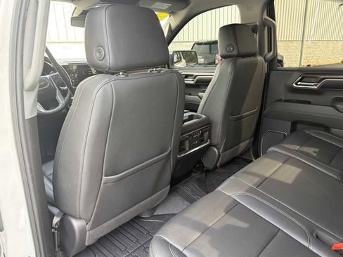 Used 2024 GMC Sierra 1500 SLT w/ SLT Premium Plus Package AWD/4WD image 22