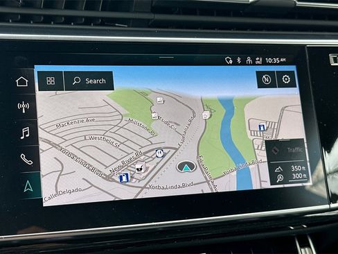 Used 2021 Audi Q8 Premium image 23