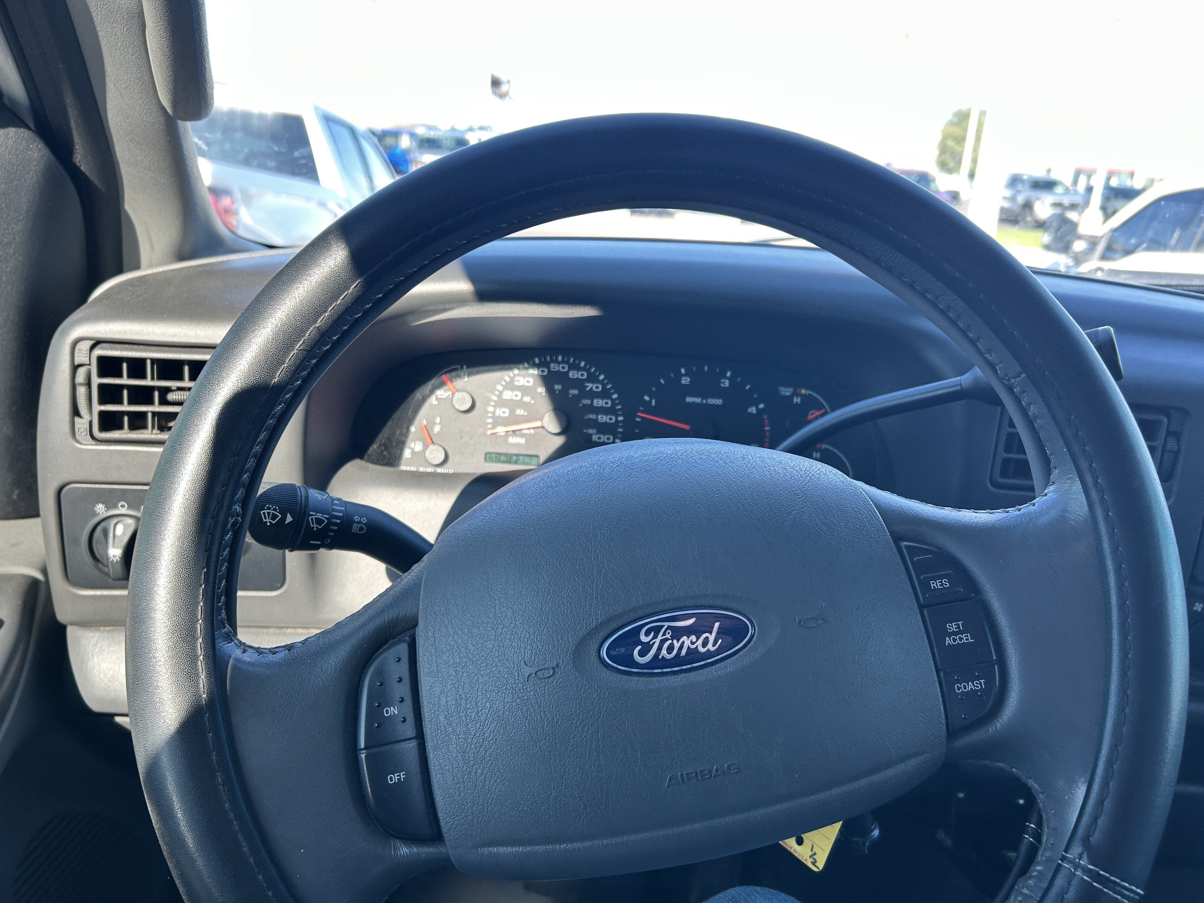 Used 2003 Ford F350 Lariat AWD/4WD image 17