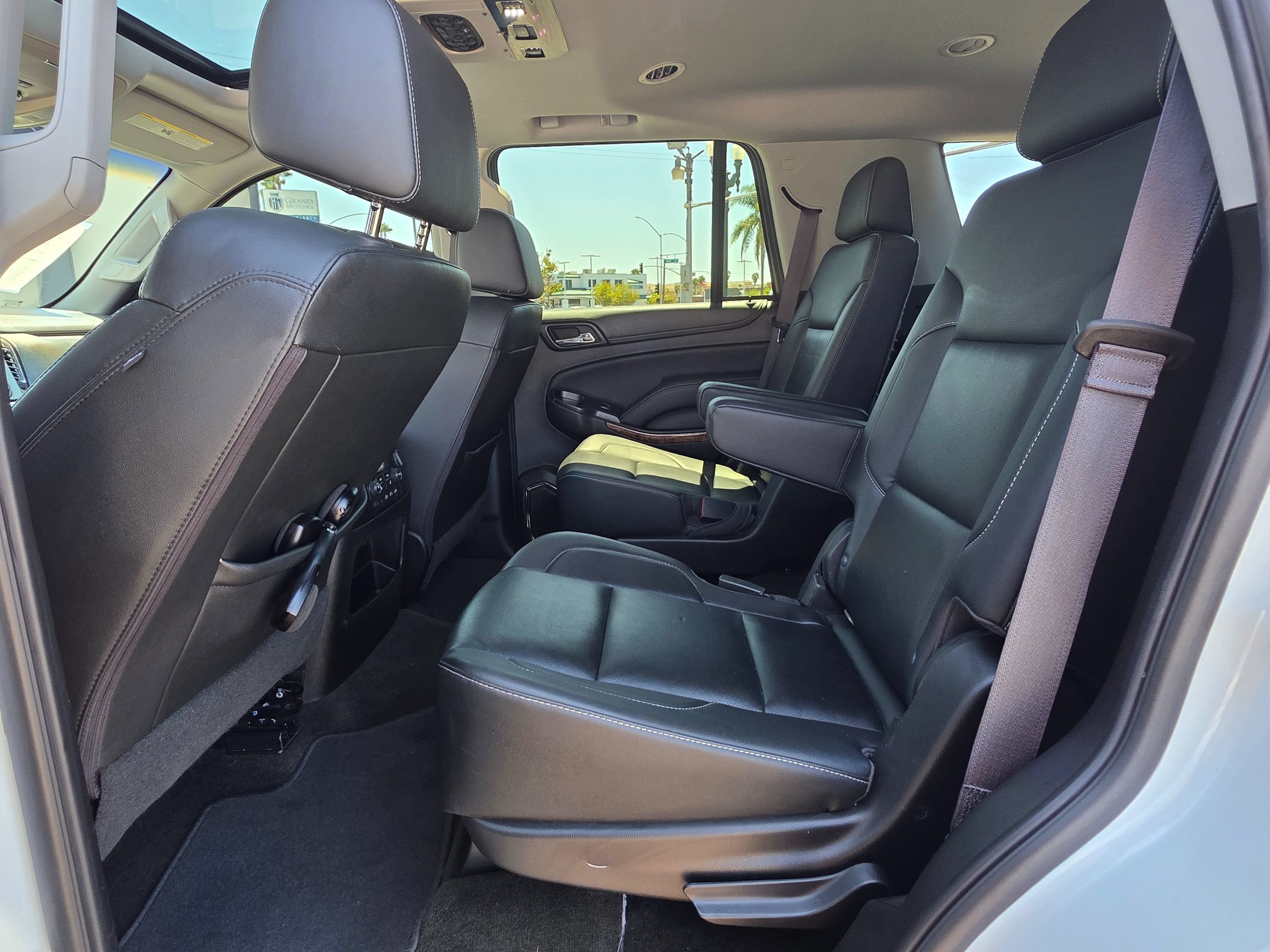 Used 2017 Chevrolet Tahoe Premier AWD/4WD image 21