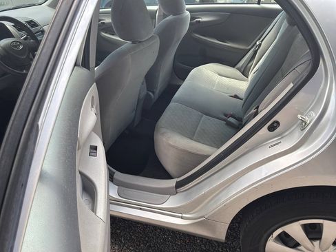 Used 2009 Toyota Corolla LE FWD image 9