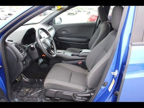 Used 2021 Honda HR-V Sport image 11
