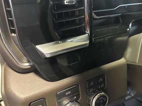 Used 2022 GMC Sierra 1500 SLT w/ Max Trailering Package AWD/4WD image 14