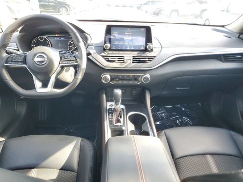 Certified 2024 Nissan Altima 2.5 SR FWD image 14