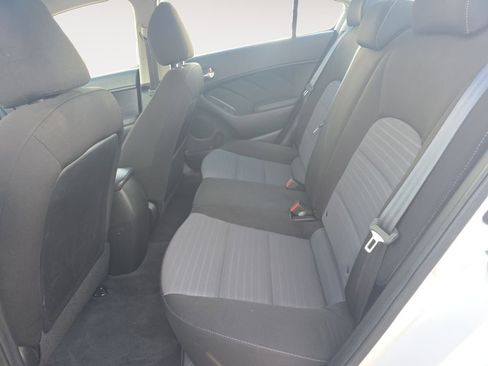 Used 2018 Kia Forte S image 13