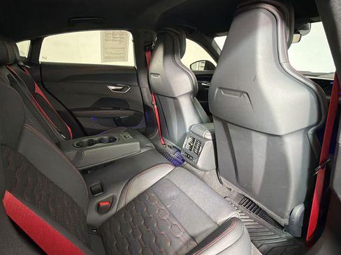 Used 2022 Audi RS e-tron GT AWD/4WD image 29
