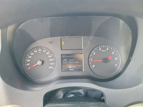 Used 2021 Mercedes-Benz Sprinter 2500 image 26
