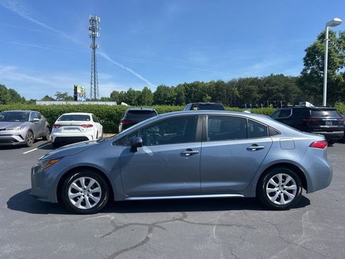 Used 2024 Toyota Corolla LE FWD image 10