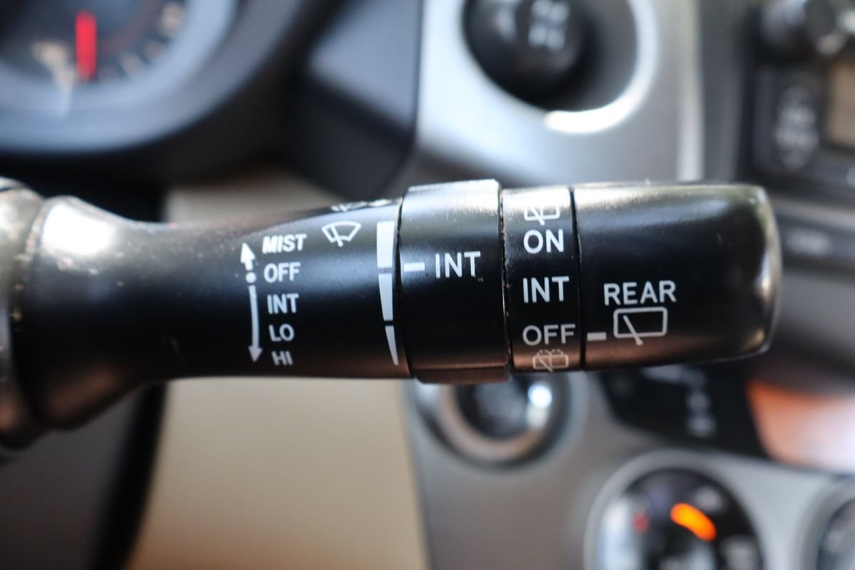 Used 2012 Toyota RAV4 Limited w/ Premium Plus Value Pkg AWD/4WD image 33