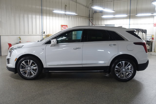 Used 2024 Cadillac XT5 Premium Luxury AWD/4WD image 4
