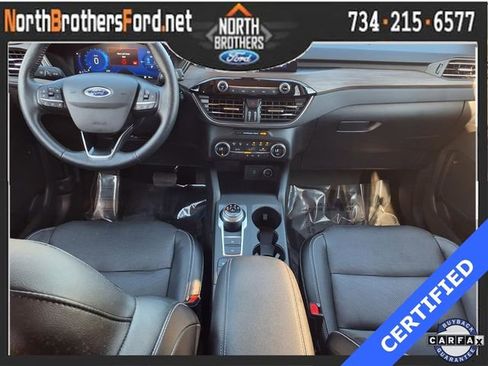 Used 2020 Ford Escape Titanium image 11