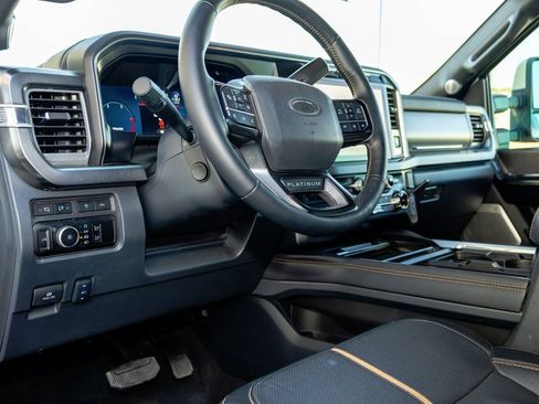 Used 2024 Ford F250 Platinum w/ Tremor Off-Road Package image 9