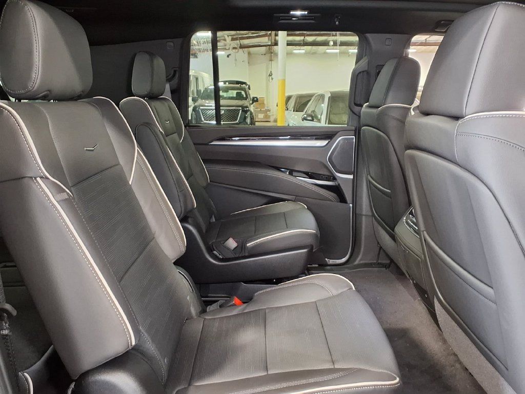New 2026 Cadillac Escalade ESV Sport AWD/4WD image 6