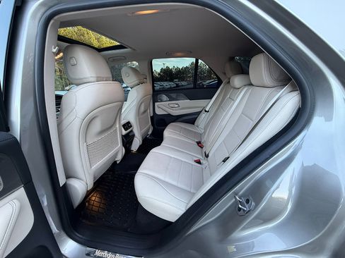 Used 2022 Mercedes-Benz GLE 350 w/ AMG Line Exterior image 11