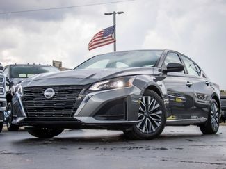 Used 2025 Nissan Altima 2.5 SV FWD video 1