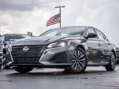 Used 2025 Nissan Altima 2.5 SV