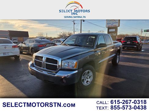 Used 2005 Dodge Dakota SLT image 1