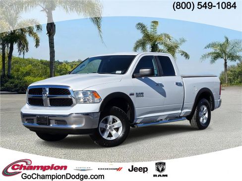 Used 2017 RAM 1500 Classic SLT image 1
