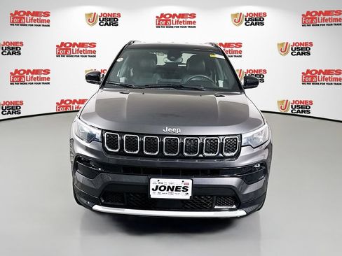 Used 2023 Jeep Compass Limited w/ Elite Group AWD/4WD image 13