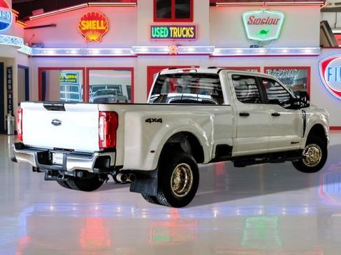 Used 2025 Ford F350 XL w/ FX4 Off-Road Package image 3