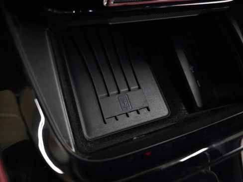 Used 2024 Porsche Cayenne S AWD/4WD image 40