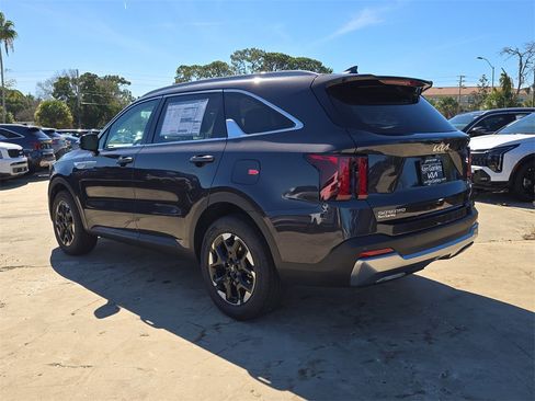 New 2026 Kia Sorento S image 6