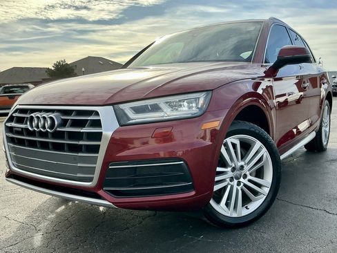 Used 2018 Audi Q5 2.0T Premium Plus w/ Premium Plus Package image 3
