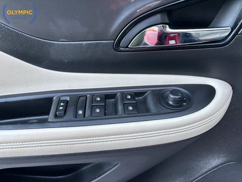 Used 2017 Buick Encore Essence w/ Experience Buick Package image 31