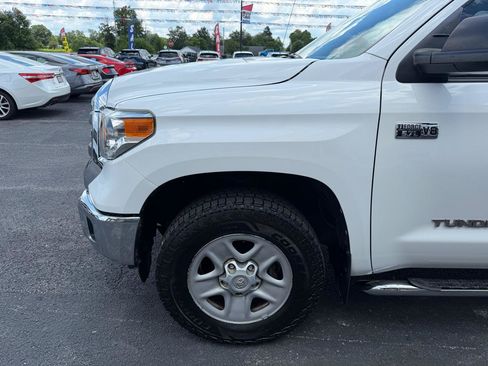 Used 2014 Toyota Tundra SR5 AWD/4WD image 11