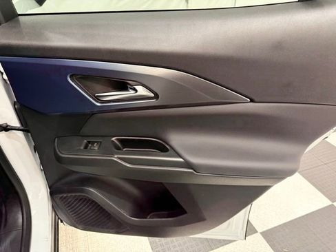 New 2026 Chevrolet Equinox EV LT image 23