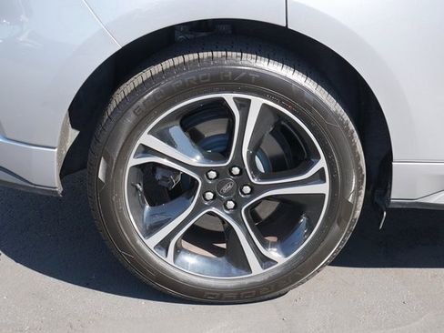 Used 2022 Ford Edge ST image 11