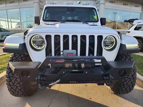 Used 2020 Jeep Gladiator Rubicon image 2